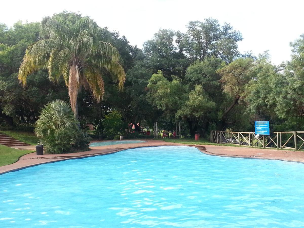 On Golden Pond - Mount Amanzi Apartment Hartbeespoort Exterior photo